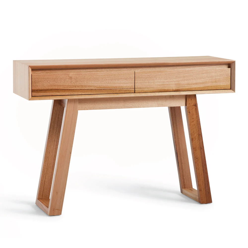 קונסולת Sasha